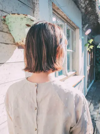 ショート ブリーチなしWカラー /酸性ストレート河本のヘアスタイル