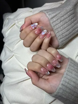 ネイル nail.salon .Reversalのネイルデザイン