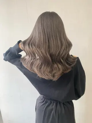 セミロング ミルクティーカラー 🌈店長クボのヘアスタイル
