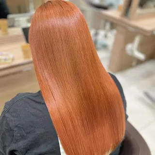 カラー 長尾菜々美🐰 ／ハイトーンカラーのヘアスタイル