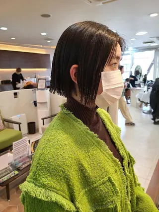 ショート カラー GO TODAYシェアサロン岡山店所属・🎗️髪質改善・美髪 艶髪🥇小西邦生のヘアスタイル