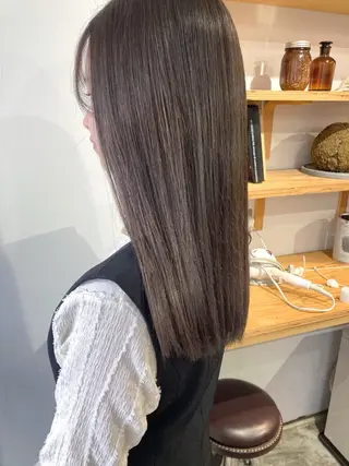 セミロング roka ノゾミのヘアスタイル