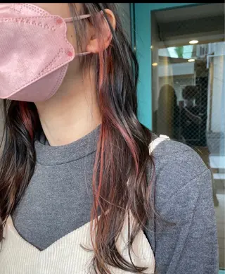 セミロング 日高 愛華のヘアスタイル