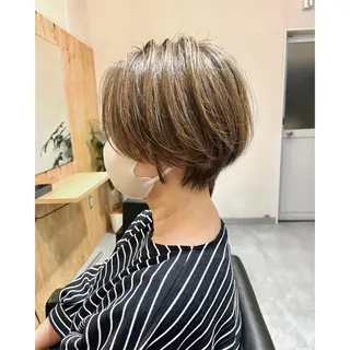 ショート re.share所属・茅ヶ崎/ショートボブ /ハイトーン/片野のヘアスタイル