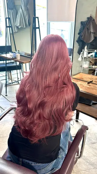 ミディアム カラー パーマ ヘアアレンジ ブリーチカラー🤍 颯馬🐈‍⬛のヘアスタイル