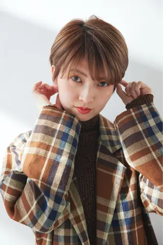 ショート 🎨インナーカラー が得意👍新垣⚜️のヘアスタイル