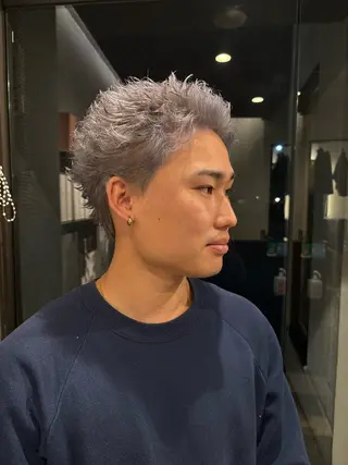 ショート UNCHEL所属・空閑 永知のヘアスタイル