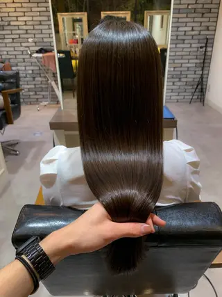 ロング カラー パーマ Uni.所属・地毛風ストレート/ 髪質改善/榎本流行のヘアスタイル