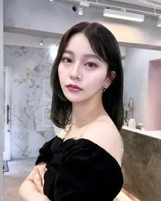 ミディアム momochan🍑 ドーリー艶カラー♡のヘアスタイル