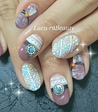 ネイル 小顔と腸の専門店 ラクーラビューティのエステ・リラクイメージ