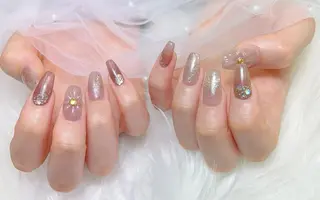 ネイル U nail 🩷新宿店のネイルデザイン