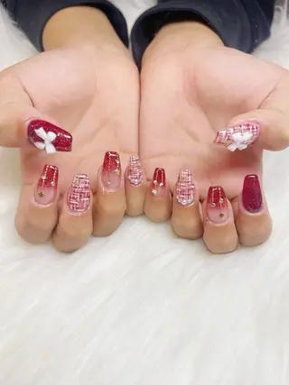 ネイル T-Rich所属・高野 沙玖良のネイルデザイン