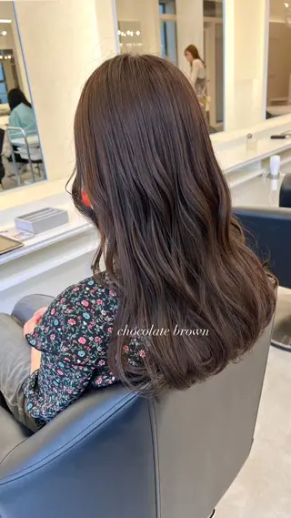 ロング ParveMix 宮﨑 梨里のヘアスタイル