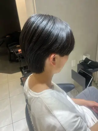 メンズ 韓国メンズ特化 ダウン・毛流れパーマのヘアスタイル
