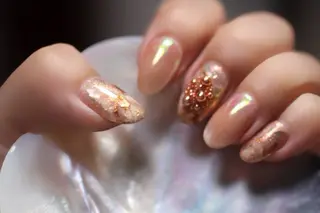 ネイル ママリンド　志村坂上店所属・しみ えんのネイルデザイン