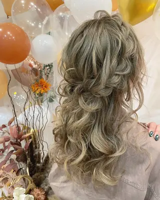セミロング ヘアアレンジ 【カメレオン】 上村 祥子のヘアスタイル