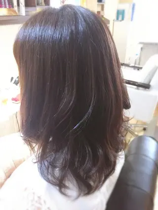 ミディアム カラー 美容歴１８年以上🌈 山口のヘアスタイル