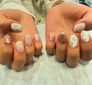 ネイル eyenailist NANAのネイルデザイン