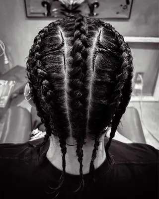 ticro所属・ヘア・ネイル yutsukIのヘアスタイル