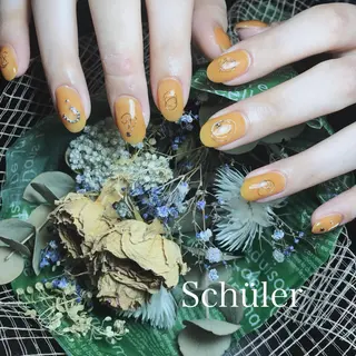 ネイル Schüler所属・野内 まきのネイルデザイン