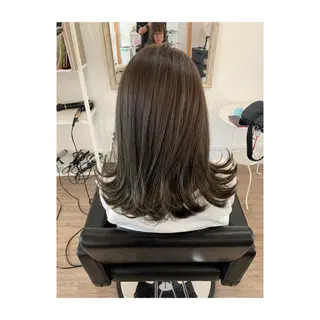 ミディアム 谷川 裕徳のヘアスタイル