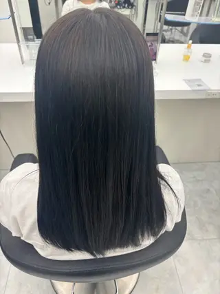 🤍赤みのない透明感 カラー🤍MEIのヘアスタイル