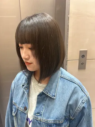 ショート カラー abilita MIYUのヘアスタイル