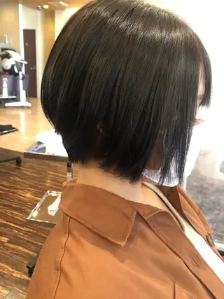 カラー pesca 仙台駅前店所属・🖤オサダ マナミ🖤のヘアスタイル