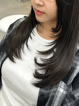 ロング 茂木 理紗のヘアスタイル