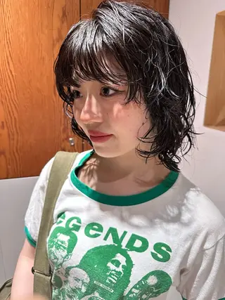 ミディアム パーマ AR.MARA hair  studio所属・ウェーブパーマ サトウヒカルのヘアスタイル