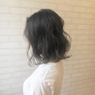 ミディアム ミヤザキ タクトのヘアスタイル