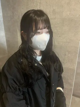 ロング カラー MIES amane(アマネ)のヘアスタイル