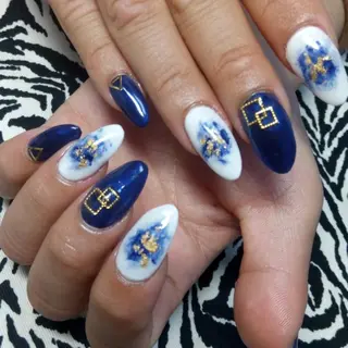 ネイル 島屋 千奈美のネイルデザイン