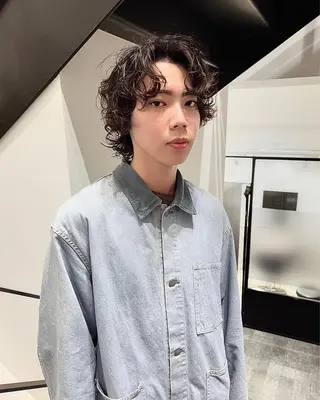 パーマ メンズ Qin shaire salon 原宿verno店所属・【センターパート】 ETO／江藤翼の眉毛・アイブロウイメージ