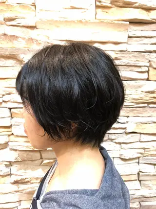 ショート 本多 美羽のヘアスタイル