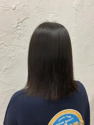 ミディアム TOBITA TAKARAのヘアスタイル