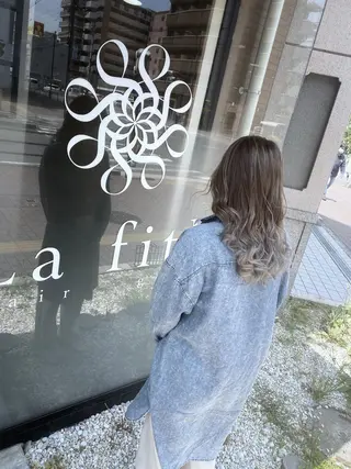 ロング カラー ヘアアレンジ Belle hair Design青野大貴のヘアスタイル