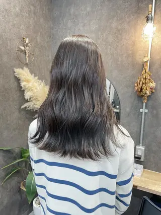 セミロング カラー いなみね はるきのヘアスタイル