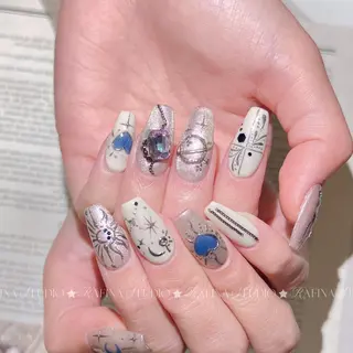 ネイル 玲央 YOYOのネイルデザイン