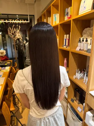 セミロング afloatkobe所属・美髪/髪質改善 川口凌弥のヘアスタイル