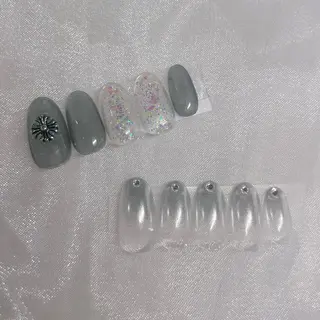 ネイル eyelash &nail SieG所属・SieG moeのネイルデザイン