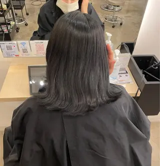 ミディアム カラー micoto kuronoのヘアスタイル