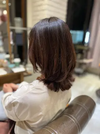 ミディアム 佐川 友里のヘアスタイル