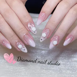 ネイル HITOMI 💝のネイルデザイン