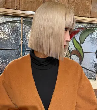 ショート カラー ハイトーン特化🤍 Ayakaのヘアスタイル