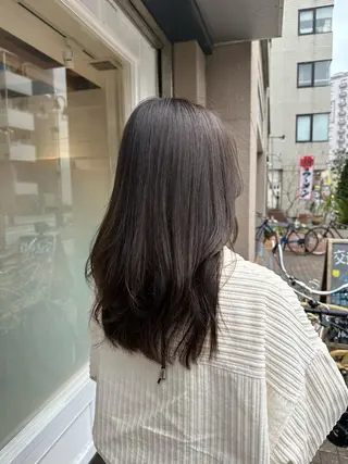 ロング カラー Annie 吉田 裕美のヘアスタイル