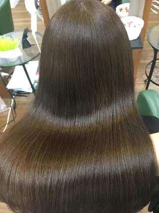 セミロング カラー PALETTE(パレット)所属・SHIORI💜口コ ミNo.1艶カラーのヘアスタイル