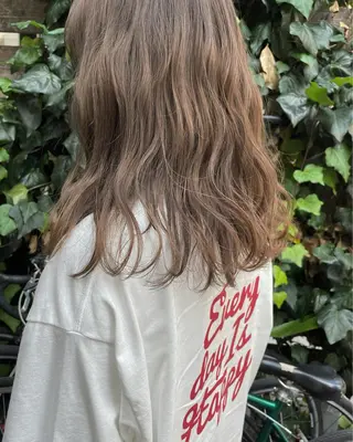 ロング レイヤーカット/ 透明感カラーmikuのヘアスタイル