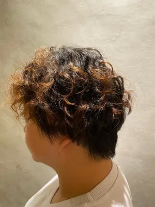 ショート パーマ 竹嶌 啓人のヘアスタイル