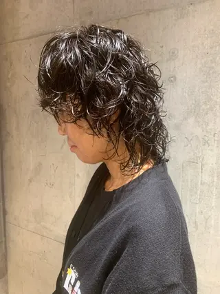 ミディアム カラー パーマ ボブ　くせ毛風パーマ 艶カラー/横山大樹のヘアスタイル